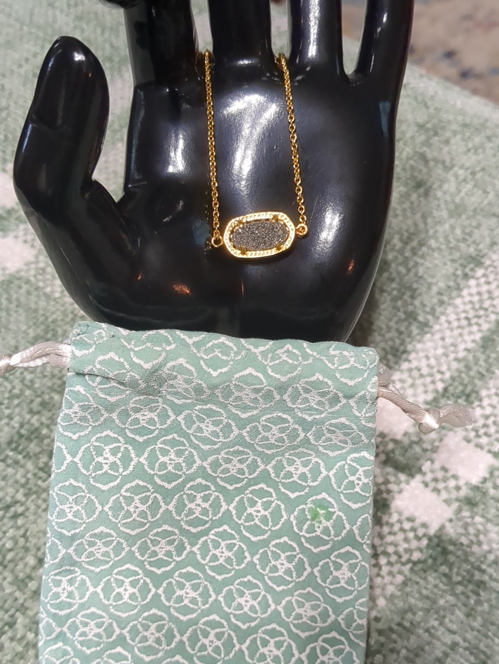 Kendra Scott Gold Oval Pavé Pendant Bracelet in Gold Tone